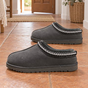 One matching pair of Grey Aspen Thin Sole slippers.