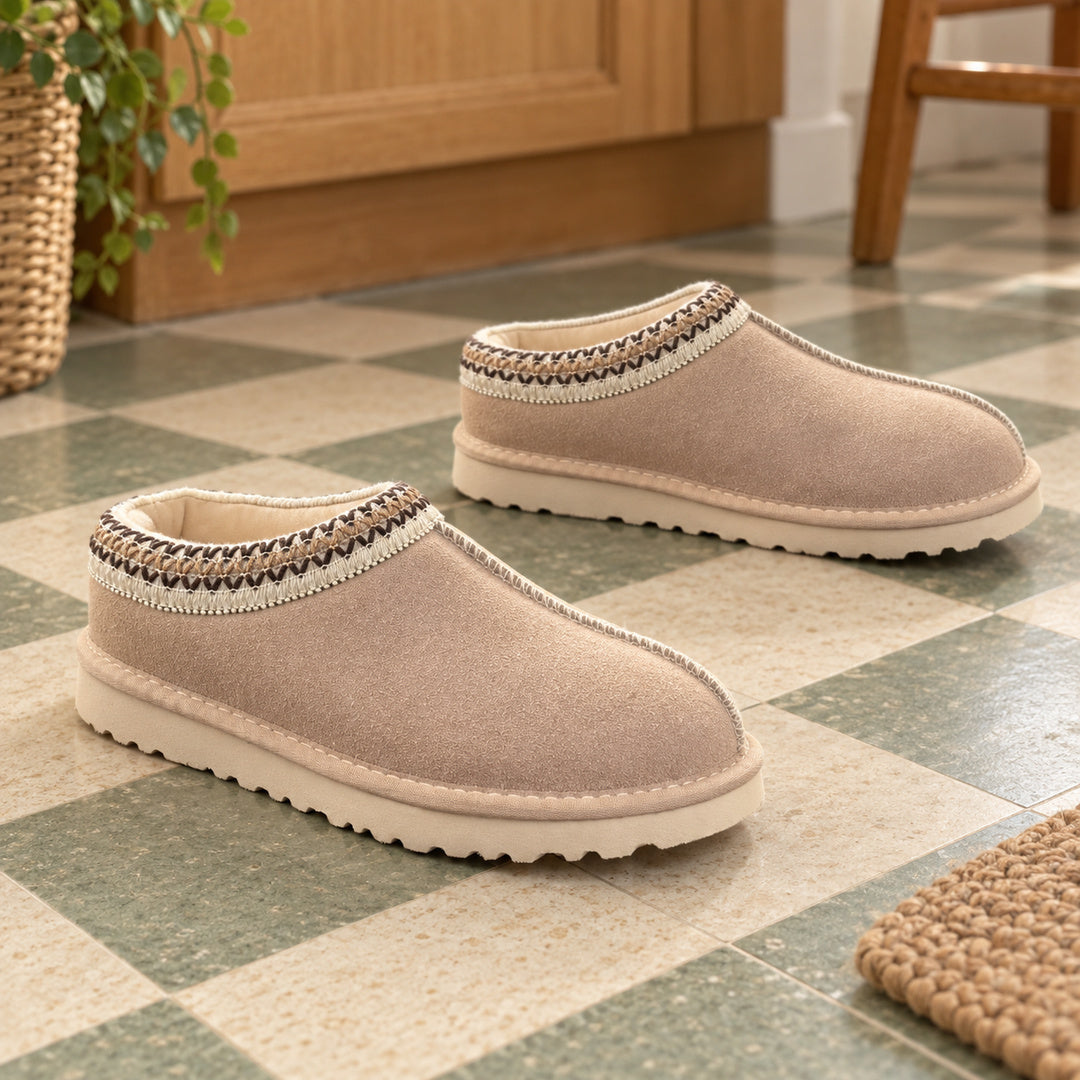 One matching pair of Sand Aspen Thin Sole slippers.