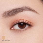 Peach Pearl on the eye
