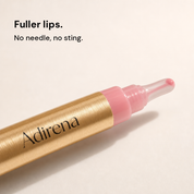 Hydrating Lip Plumper applicator macro