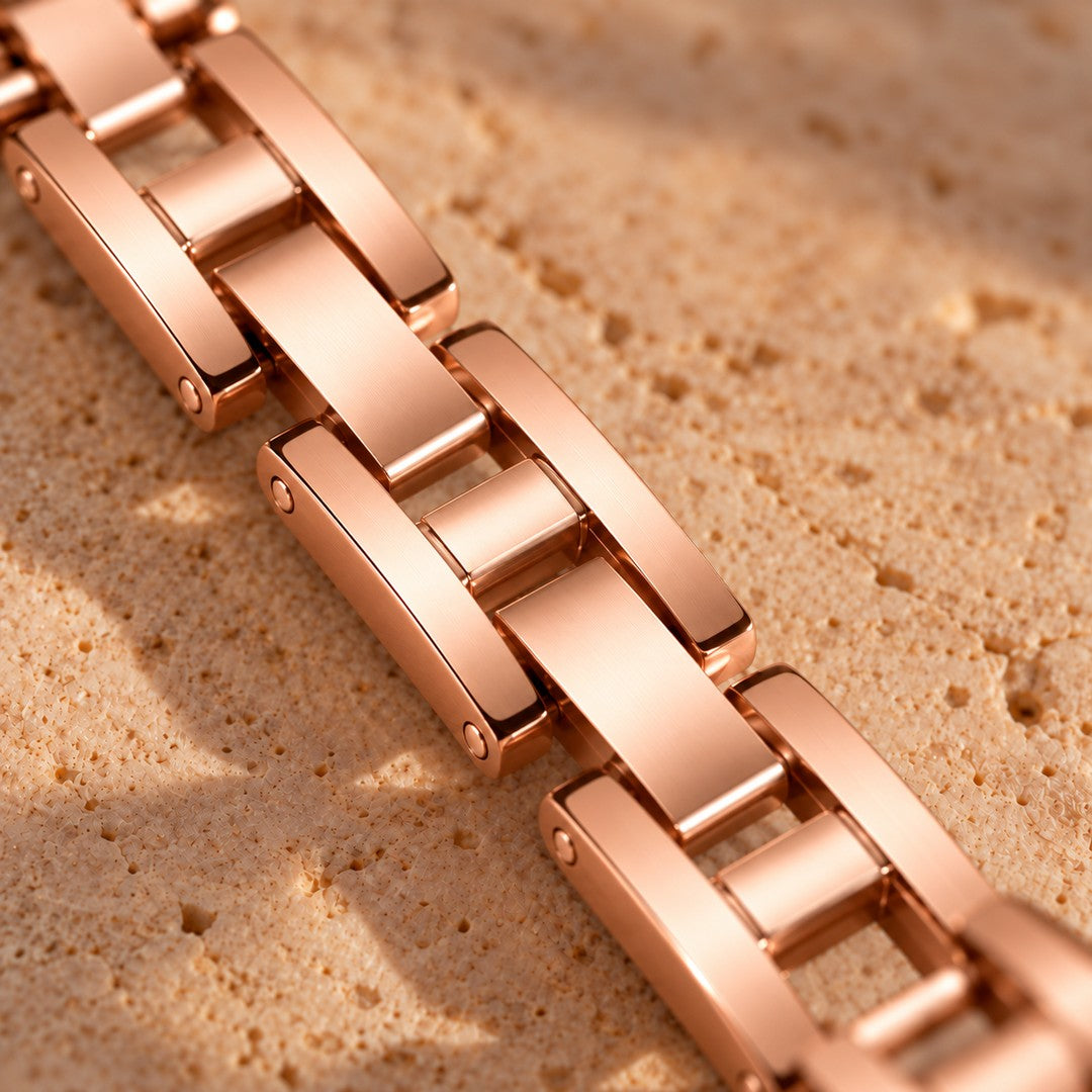 Milano rose gold watch band, close-up of the closed rear links