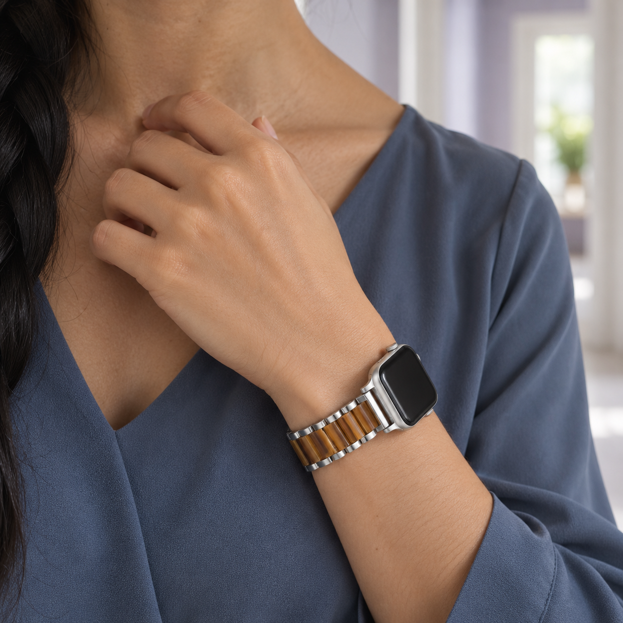Silverbark — Wood Grain · Silver